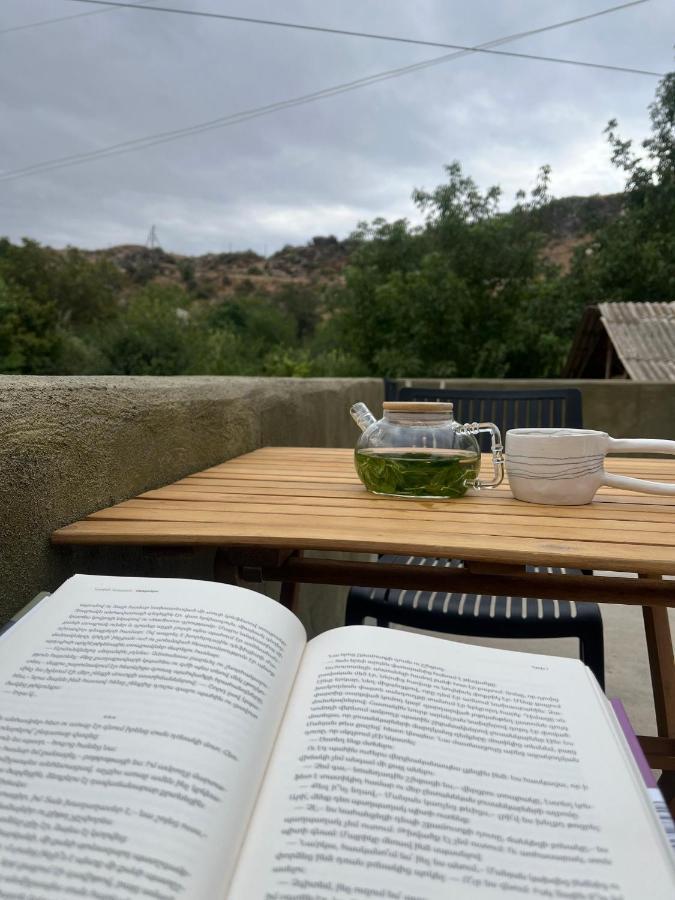 Zove Rural Cottage With Garden Views K'arashamb Εξωτερικό φωτογραφία