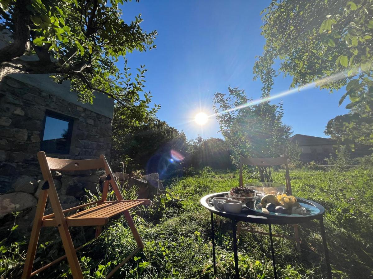Zove Rural Cottage With Garden Views K'arashamb Εξωτερικό φωτογραφία