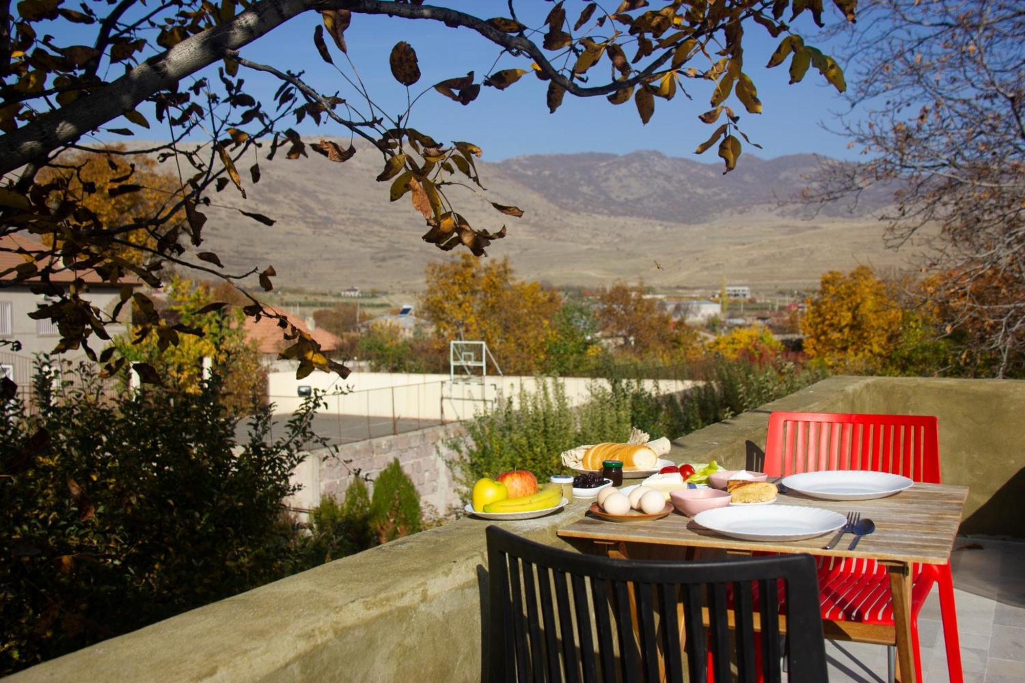 Zove Rural Cottage With Garden Views K'arashamb Εξωτερικό φωτογραφία